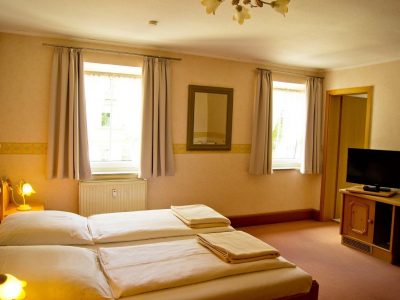 Rooms & Reservations